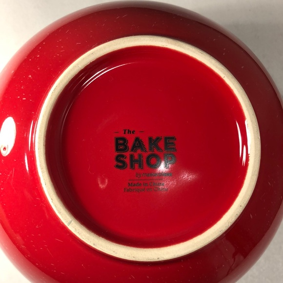 The Bakeshop Mixing Bowl “Santa’s Helper” Christmas Red Baking Bowl With Handle - Picture 4 of 6